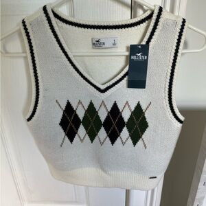 NEW WITH TAG HOLLISTER SWEATER VEST SIZE XS